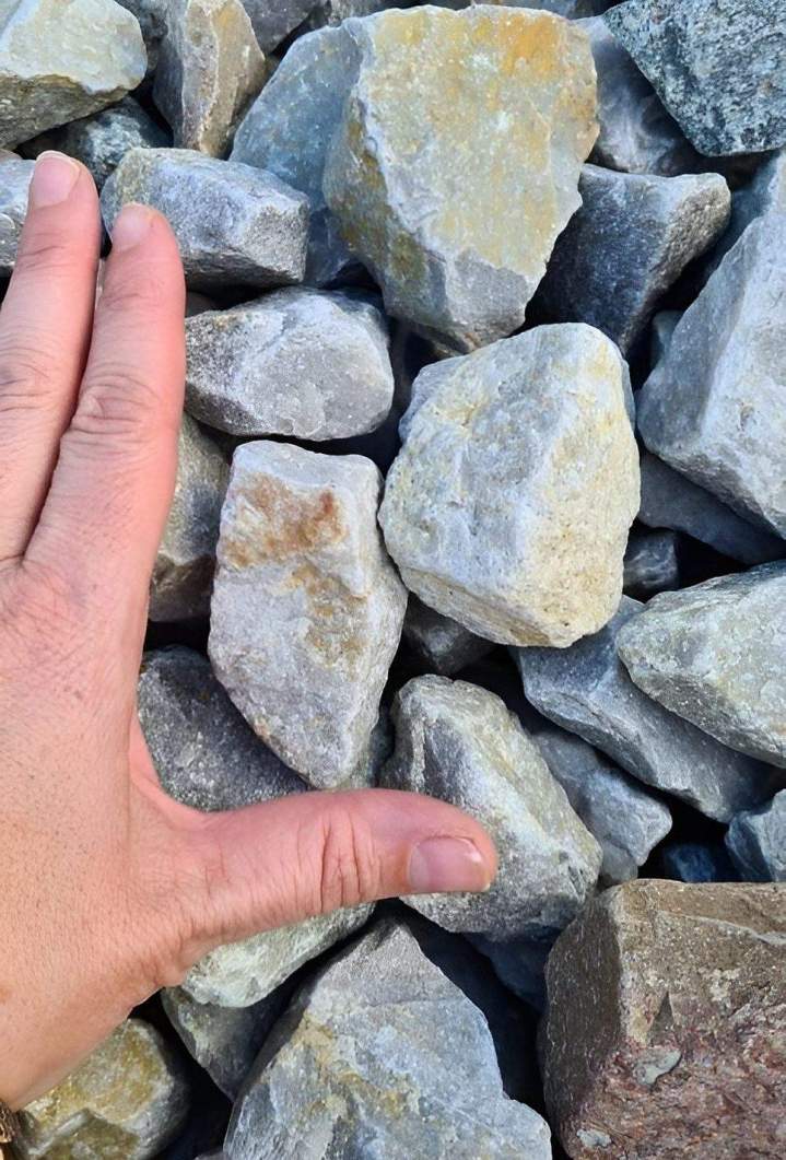 Vente de pierres pour projet de construction Servon