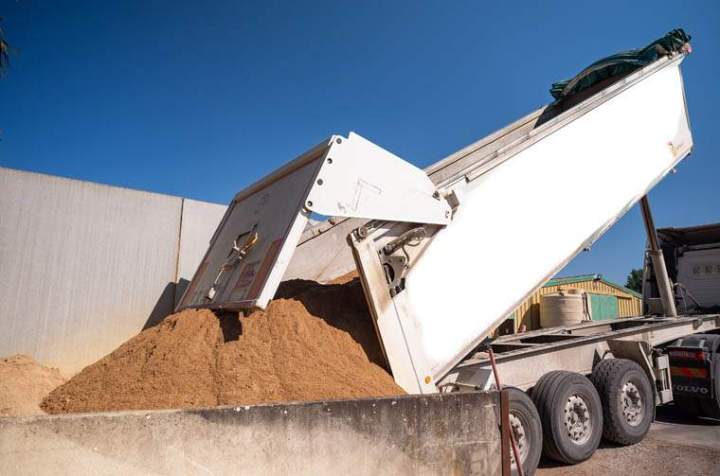 Livraison sable chantier Servon